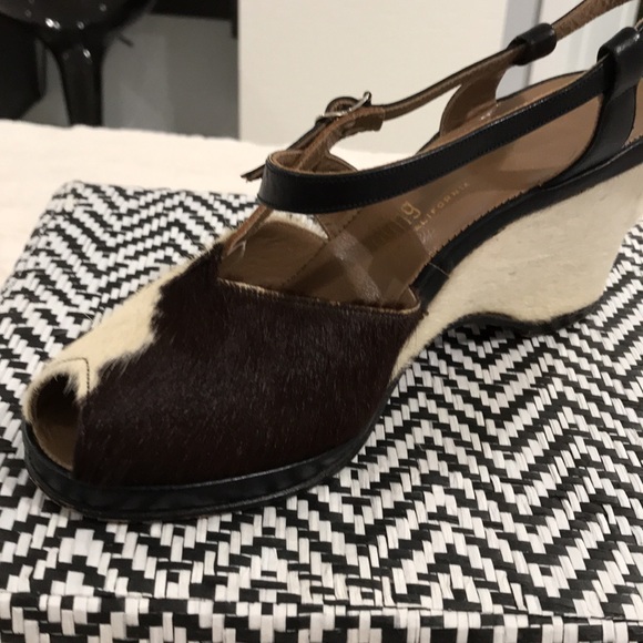 CALF HAIR SANDALS - Picture 9 of 15